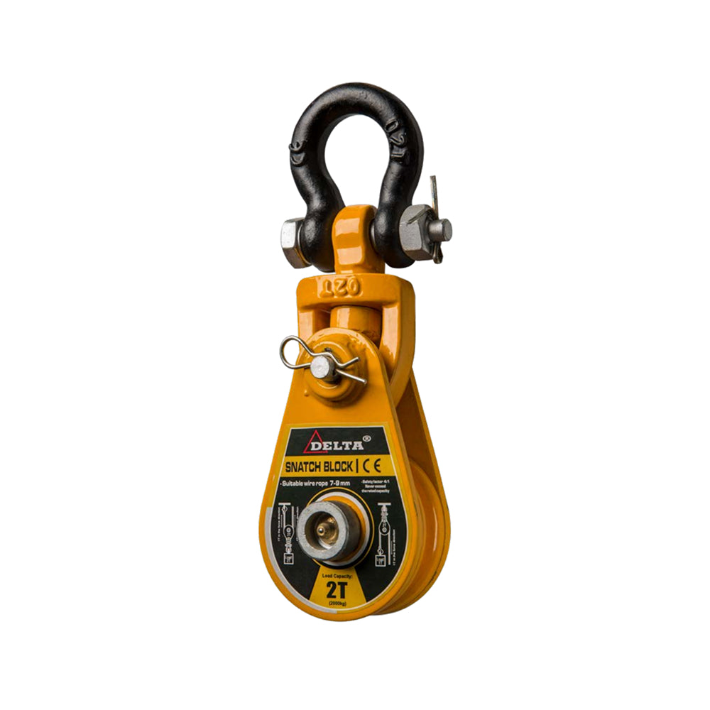 Snatch block with shackle